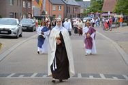 Sacramentsprocessie blijft bindmiddel in Viversel