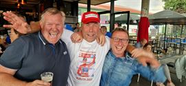 Remco-supporters al aan het feest
