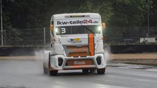 Regen maakt truckraces nog moeilijker