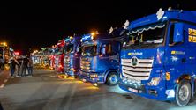Prachtige truckshow in het donker