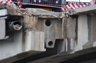 De brug van Viversel kraakt