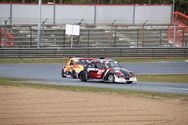 Kevers en Triumph's veroveren het circuit