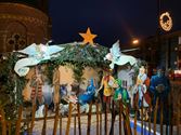 Heusdense kerststal is ingewijd