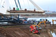 Verplaatsing brug was een delicate klus