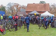 500 mountainbikers trotseren de koude