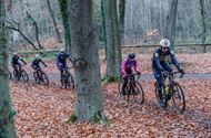 500 mountainbikers trotseren de koude