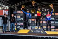 Van Aert wint na topduel met van der Poel
