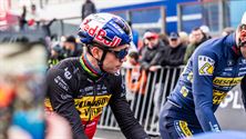 Van Aert wint na topduel met van der Poel