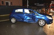 Twee lichtgewonden bij botsing op kruispunt