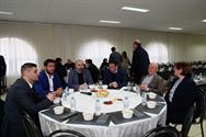 Veel volk op iftar in Selimiye-moskee