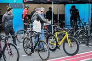 Vlammen over het circuit met de nieuwste fietsen