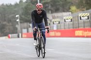 Vlammen over het circuit met de nieuwste fietsen