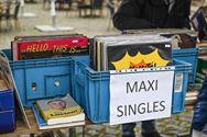 't Was nog te koud voor een boeken- en platenmarkt