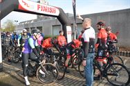 135 fietsers op de weg voor Kom Op Tegen Kanker