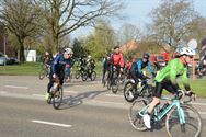 135 fietsers op de weg voor Kom Op Tegen Kanker