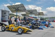 Oude formule bolides en mooie Jaguars ...