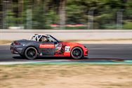 Thomas Piessens wint eerste Supercar race