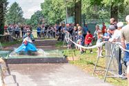 Jong en oud beleven plezier aan zeepkistenrace
