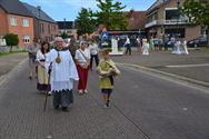Viversel genoot weer van de Sacramentsprocessie