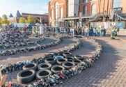 Tienduizenden schoenen als symbool tegen armoede