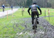 Crossers beleven plezier aan de modder aan De Val