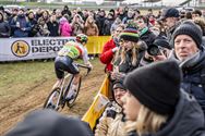 Iserbyt biedt tot in slot weerwerk aan van Aert