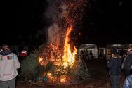 Kerstboomverbranding werd een gezellig evenement