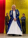 Prinses Linda en adjudant Mathiz aan de macht
