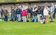 Jonge rugbyspelers leveren vinnige strijd