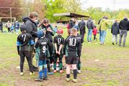 Jonge rugbyspelers leveren vinnige strijd