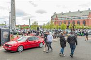 Massa tuning cars op het Marktplein