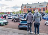 Massa tuning cars op het Marktplein