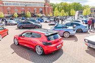 Massa tuning cars op het Marktplein