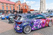 Massa tuning cars op het Marktplein