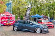 Massa tuning cars op het Marktplein