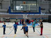 Schoolkinderen konden allerlei sporten beoefenen