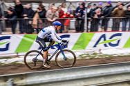Thibau Nys rijdt solo naar de Belgische titel