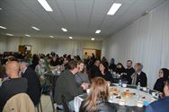 600 mensen nemen deel aan iftar in Selimiyemoskee