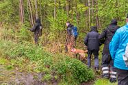 Reddingshonden zoeken slachtoffers in Helzoldbos
