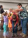 Kinderen genieten ten volle van carnavalsfeest