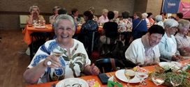Femma Eversel hield een lentefeest