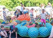 Prachtige kinderkunst in bruisend kunstenfestival