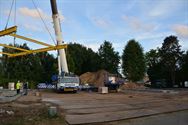Vijf afgewerkte huizen in één nacht