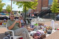 Rommelmarkt maakt van Marktplein tropische plek