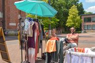 Rommelmarkt maakt van Marktplein tropische plek