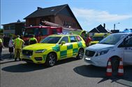 Auto belandt op flank bij zware botsing