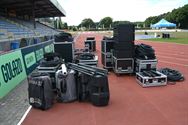 De laatste voorbereidingen voor het atletiekfeest