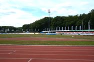 De laatste voorbereidingen voor het atletiekfeest