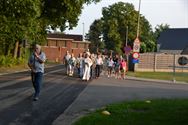 Een zomerse processie naar de Kluis