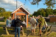 Gelovigen op pad voor zomertocht in Berkenbos